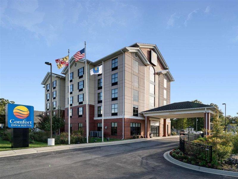 Comfort Inn & Suites Lexington Park Exterior photo